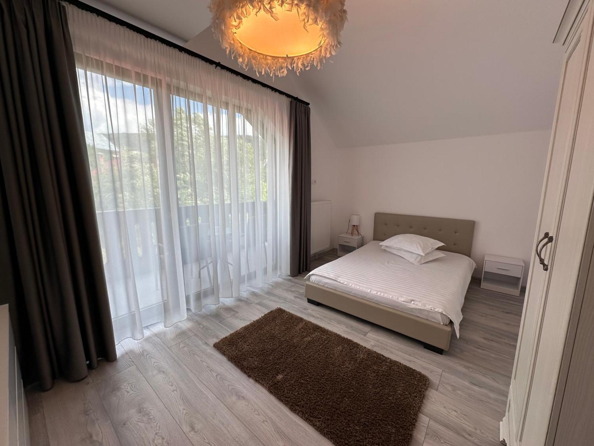 The View Apartment Буштени Экстерьер фото